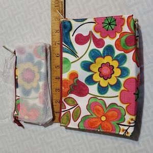 NWOT Clinique Flower Fabric Make-Up Bags